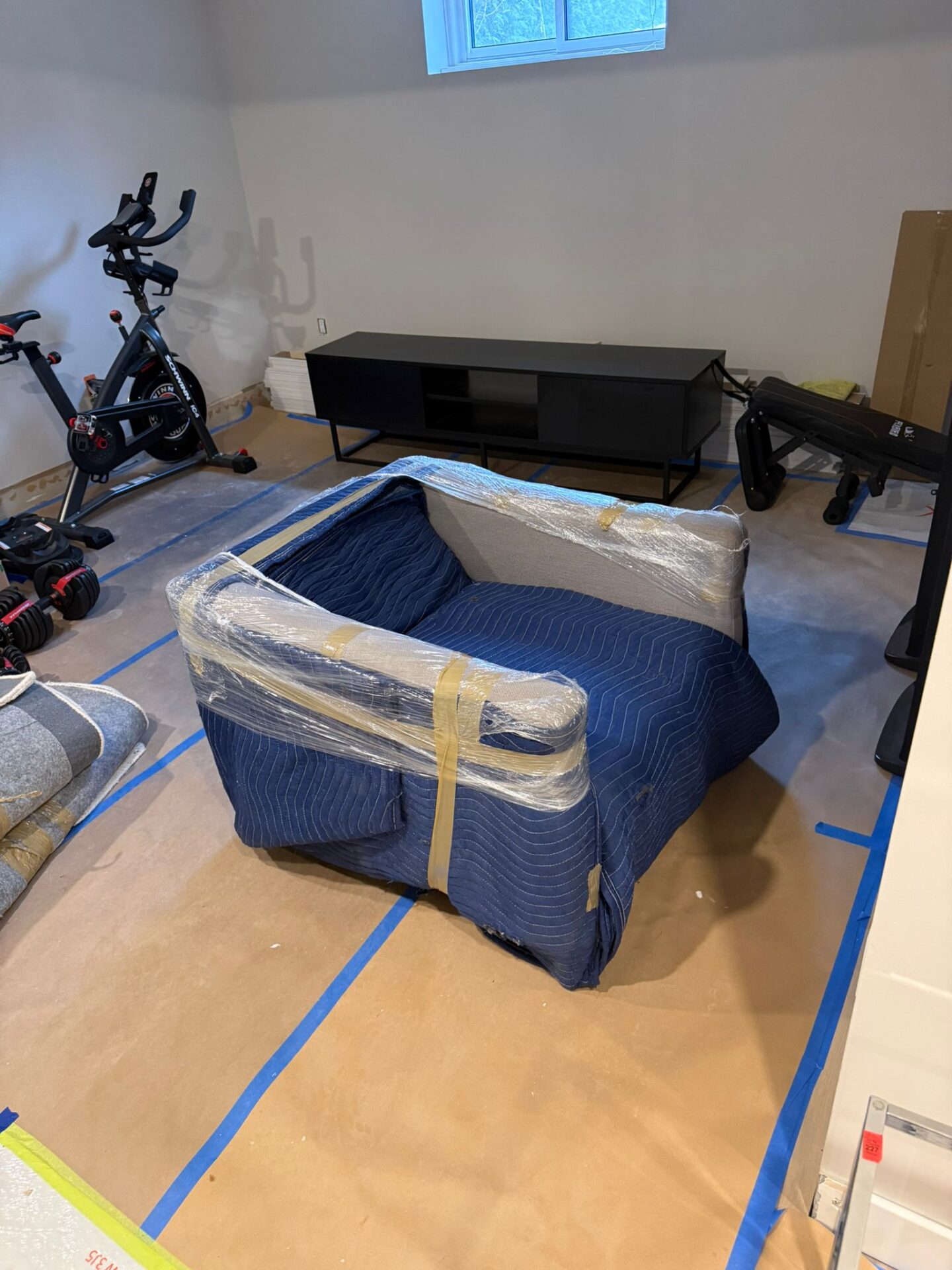 Ecoway Movers Guelph professional crew carefully packing home essentials using high-quality materials and labelled boxes during local residential move