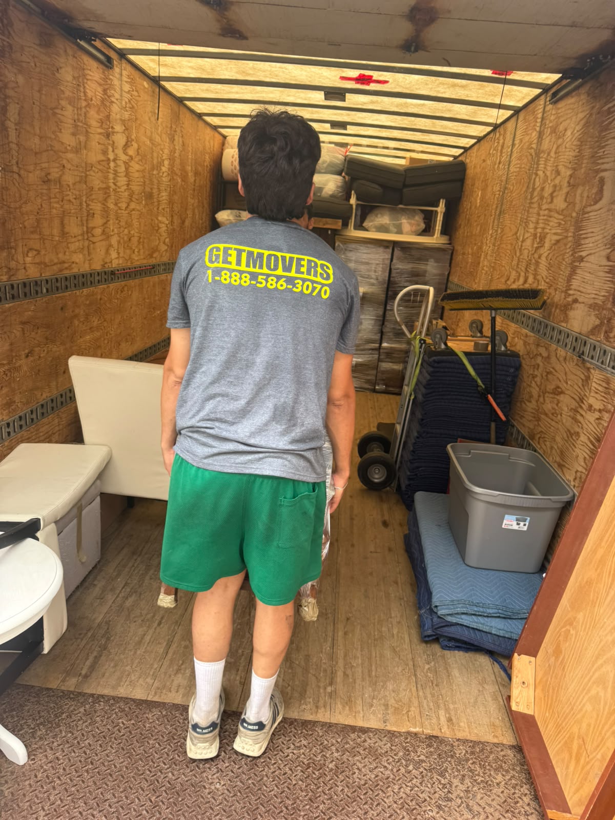 Get Movers Brampton specialized item division packing and custom crating fragile high-value antiques in Brampton using white glove protocols