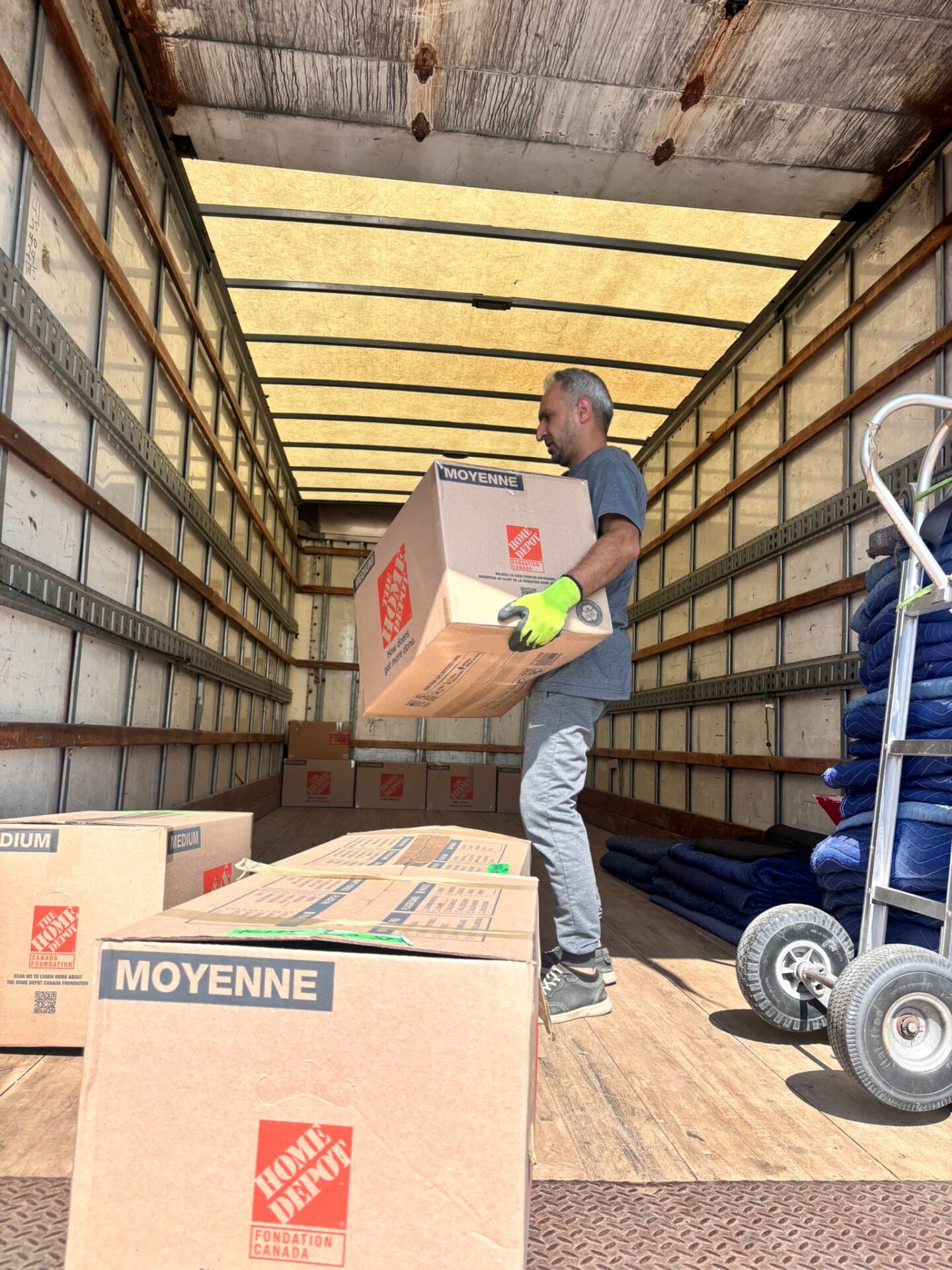 Local residential moving team navigating a family home relocation in Aurora