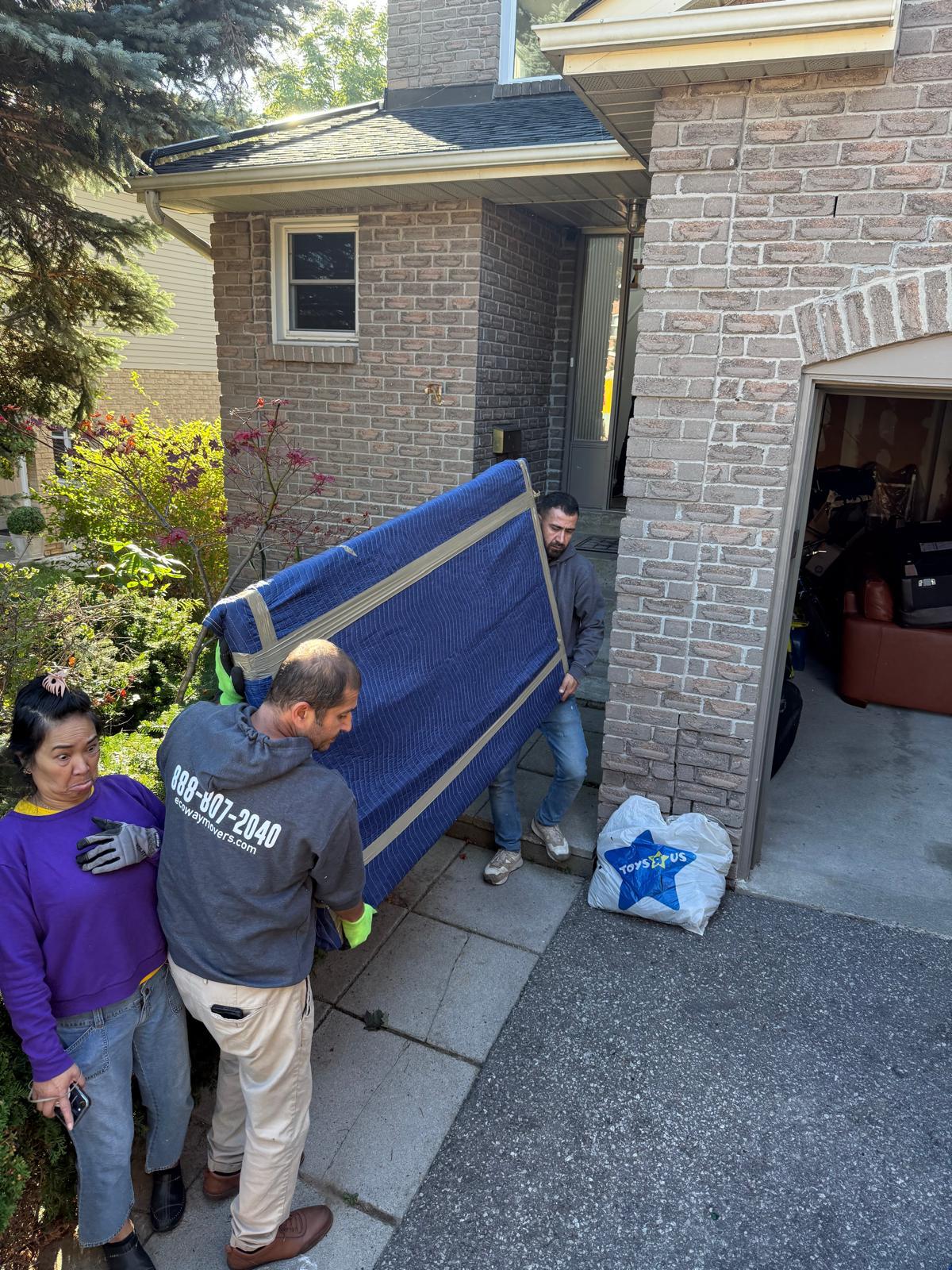 Condo moving specialists Ecoway Movers North York ON navigating elevator logistics in Parkway Forest high-rise